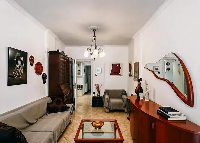 Homevision - Spacious And Warm - Very Central