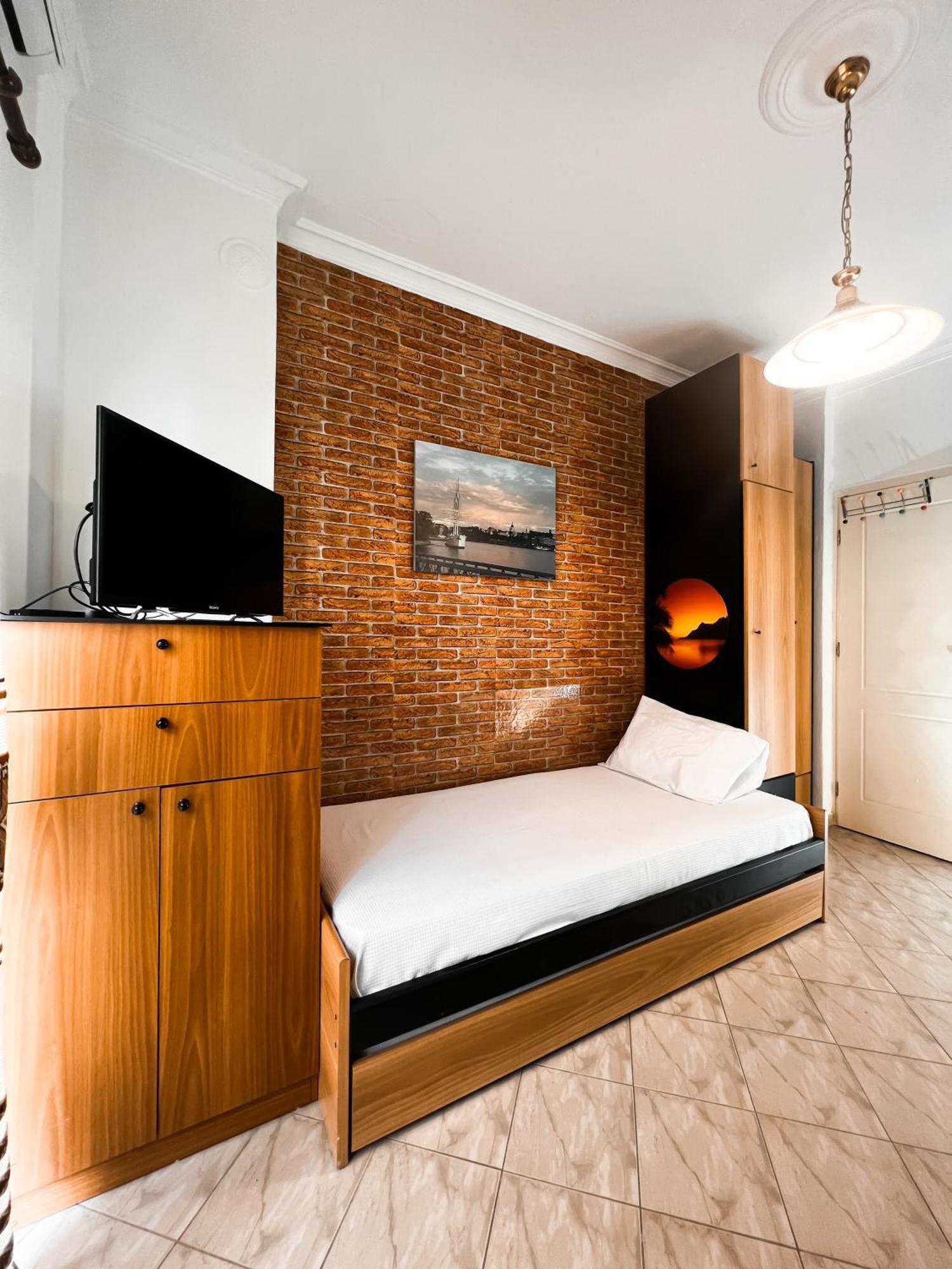 Homevision - Spacious And Warm - Very Apartment Thessaloniki